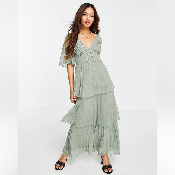 ASOS DESIGN pleated textured midi dress w/ tiered skirt in sage green Size 10 - Picture 1 of 6
